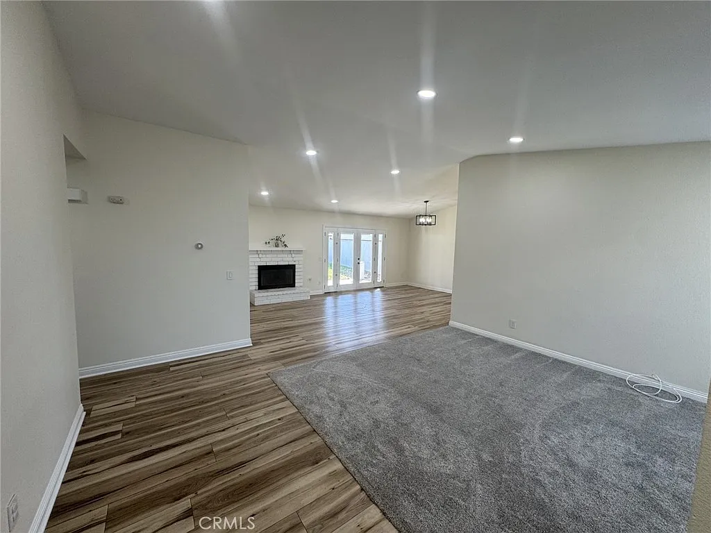 3 bed, 1460 sqft, $3,500 — Photo 4