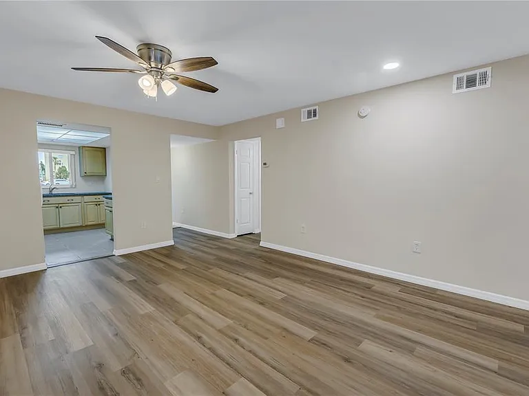 3500 Lake Bayshore Dr #K101 — Photo 16