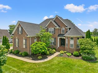210 Whispering Brook Dr, Nicholasville, KY 40356