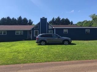 307 Hillandale St, Cornelia, GA 30531