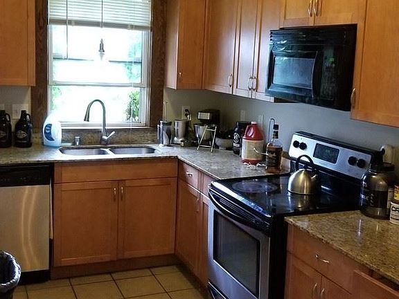 3rd image of 2617 3rd Ave S #7639961