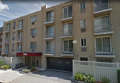 123 Sewall Ave #1C Photo 1
