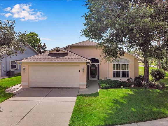 2nd image of 13555 Plantation Lake Cir