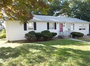 230 Quincy St, Fall River, MA 02720