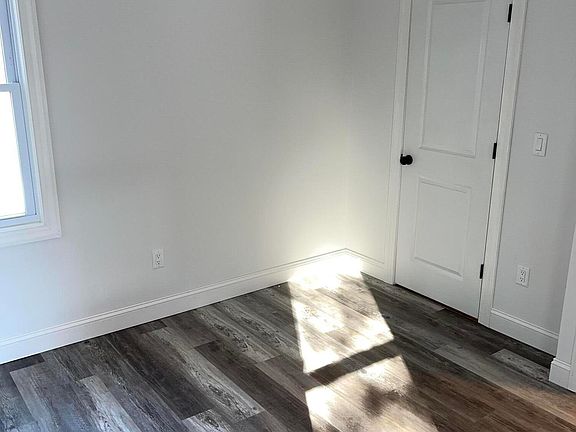 5th image of 745 Tappan Street