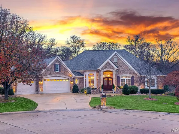 4489 Austin Valley Ct, Saint Charles, MO 63304