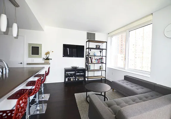 Rented by Home Ambassadors | media 7