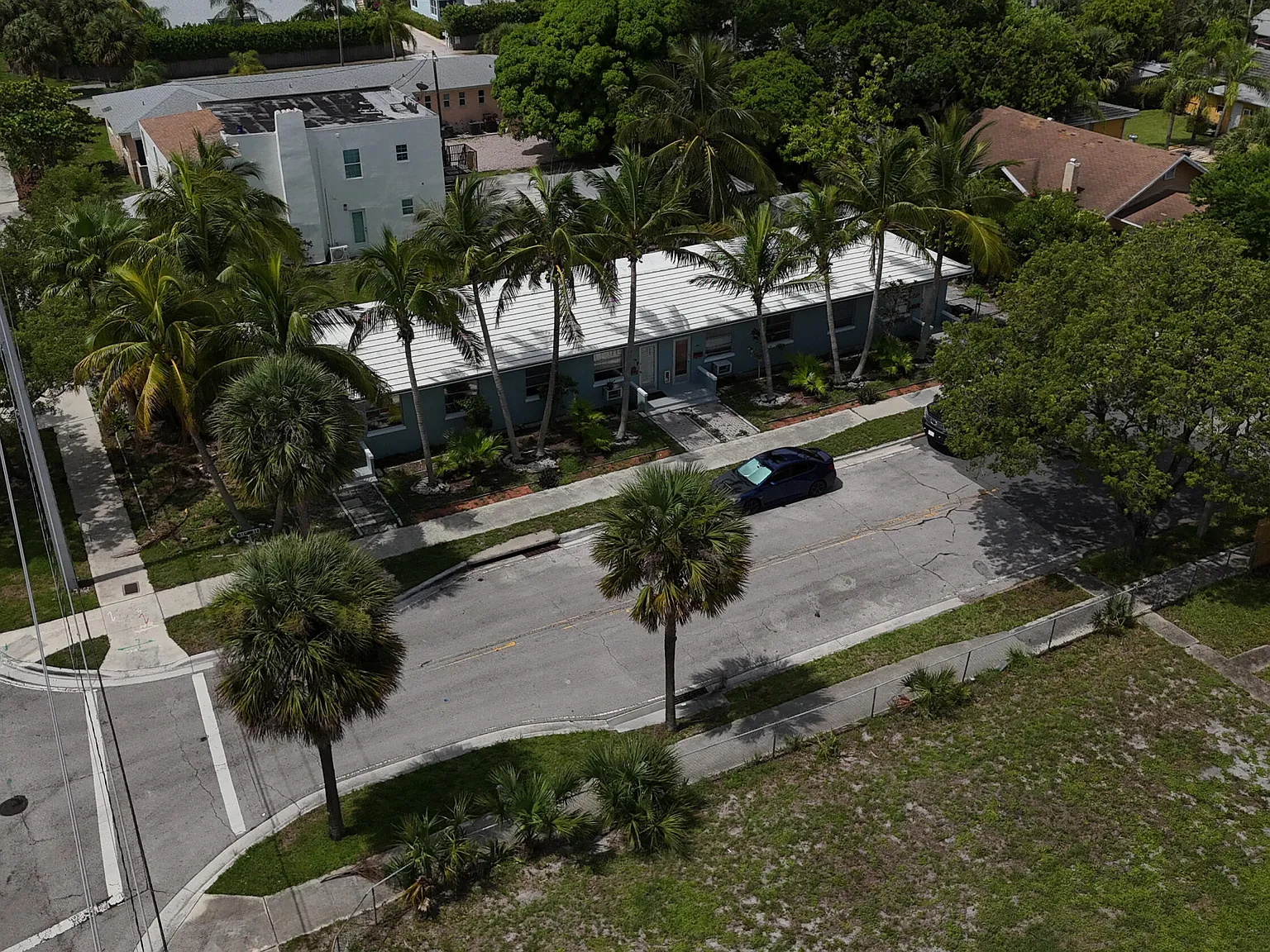 1 bed, 1.0 bath, 650 sqft, $1,750 — Photo 2
