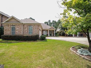 109 Putters Dr, Athens, GA 30607