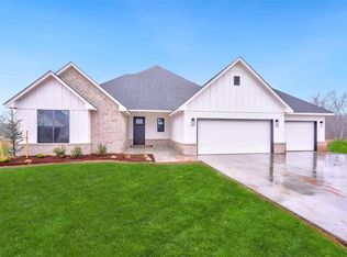 208 Shavano St, Shawnee, OK 74804