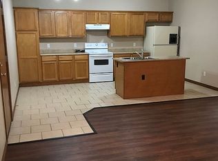 11013 SW 5th St, Yukon, OK 73099