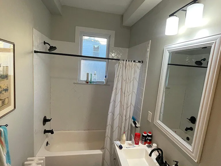 933 S Saint Bernard St #2 — Photo 6