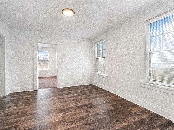 5th image of 1036 Steuben St