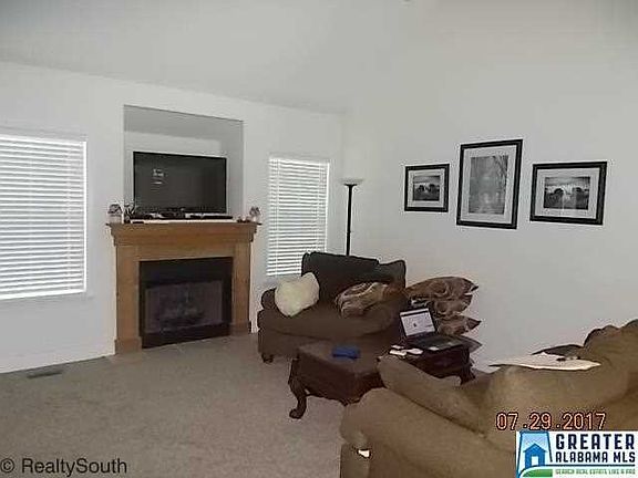 3rd image of 244 Thornberry Dr