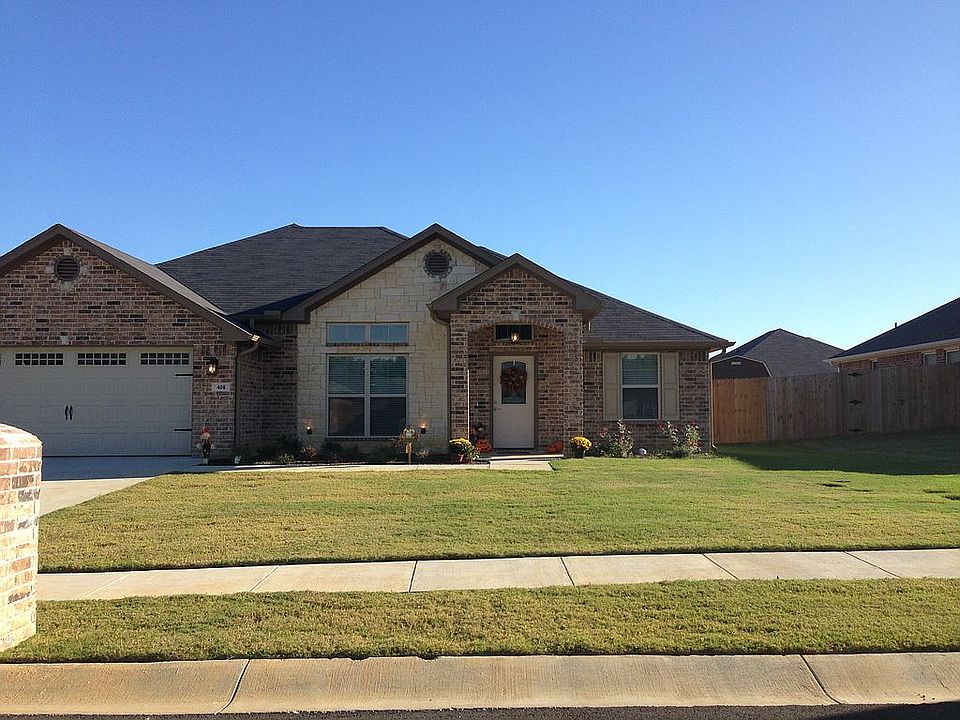 1st image of 408 Hyde Park Dr