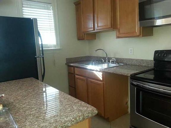 5th image of 2300 N Broad St APT 20