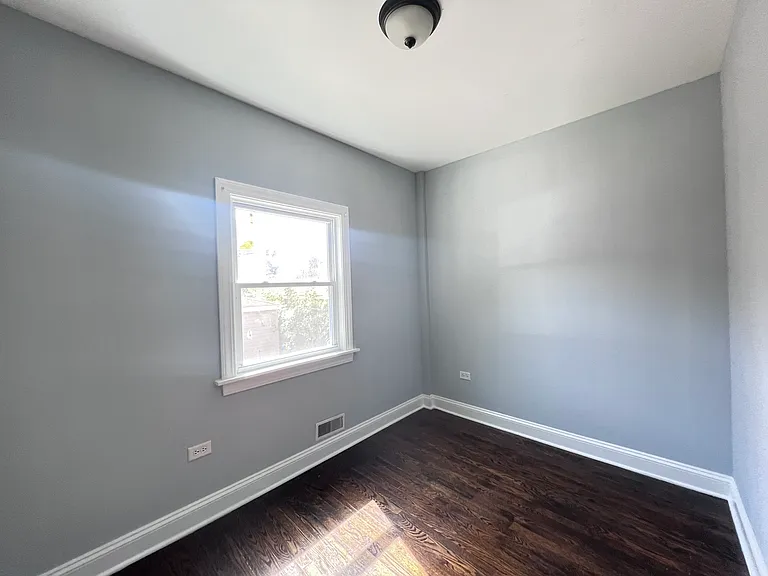 821 N Waller Ave #1 — Photo 19
