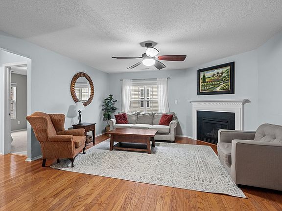2nd image of 3307 Skybrook Ln