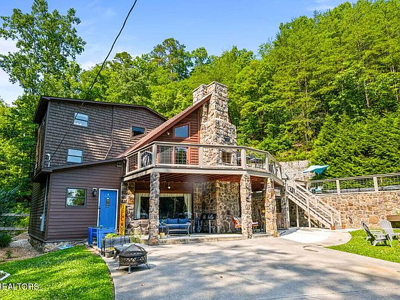 4th image of 237 Foster Rd