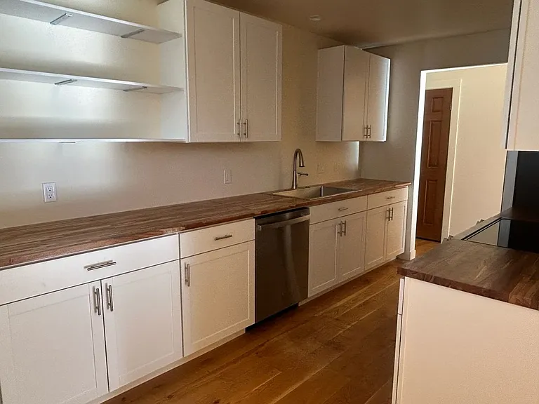 473 Stagecoach Ln — Photo 6