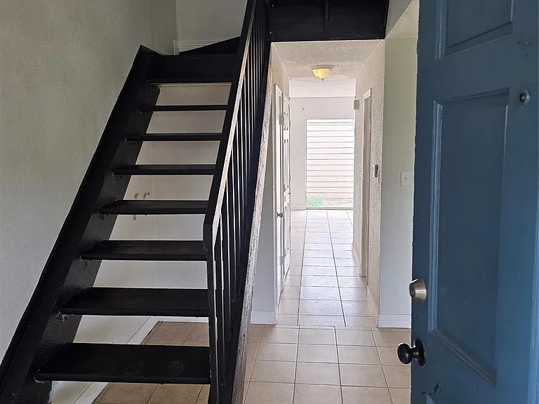 10343 Huntington Place Dr #343 — Photo 2