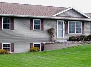 1718 Sunkist St, Mosinee, WI 54455