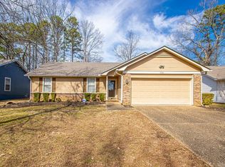 13310 Cedar Point Dr, Little Rock, AR 72211