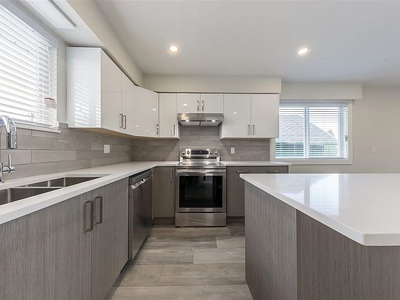 4th image of 1222 E 12th Ave