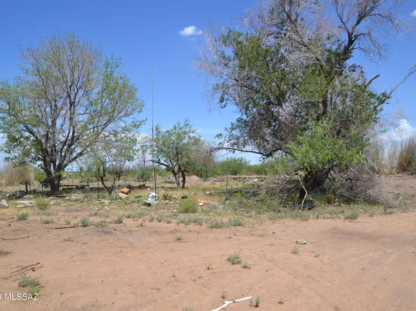 9048 E Uncle Curtis Ln, Pearce, AZ 85625