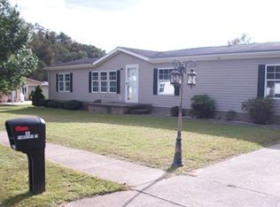 11 Pinebluff Cv, Harold, KY 41635