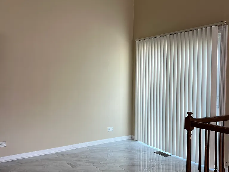 341 Jefferson Ct — Photo 5