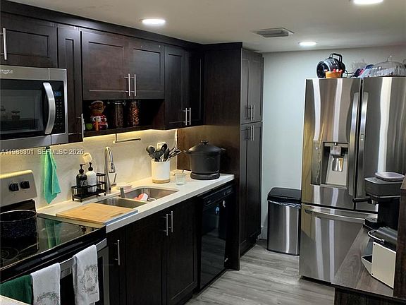 3rd image of 6611 SW 41st Pl #48