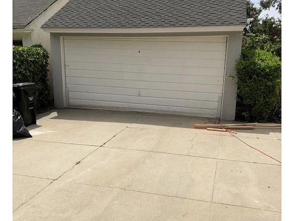 2nd image of 11366 Waterford St