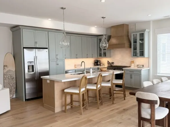 18 Kappella Ave, Somers Pt, NJ 08244