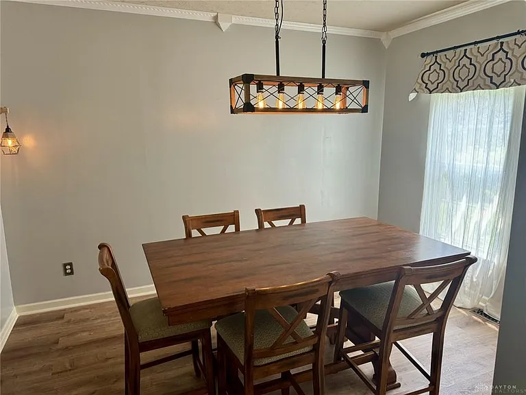 3547 Queen Victoria Ct — Photo 6