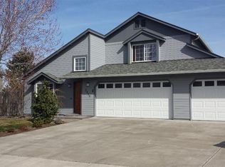 2916 SW 37th Ct, Redmond, OR 97756