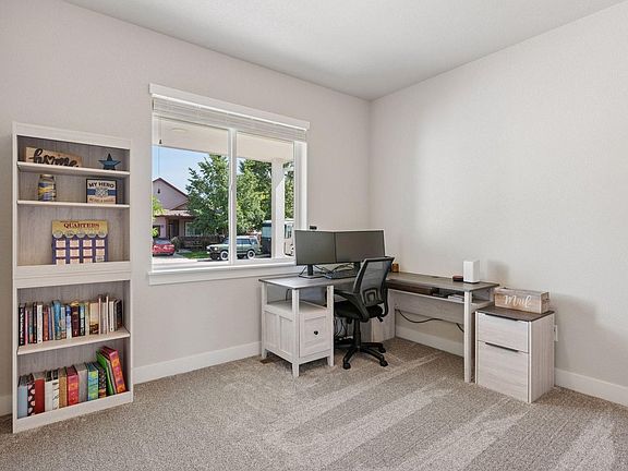 4th image of 5547 Drake Way