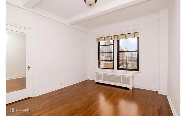 Sold by Douglas Elliman | media 22