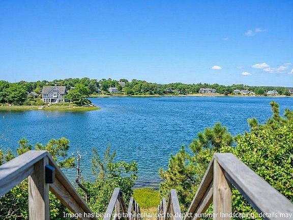 4th image of 301 Whidah Road