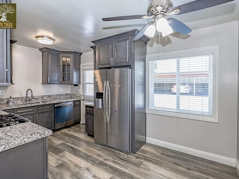 145 E Sierra Madre Blvd — Photo 24