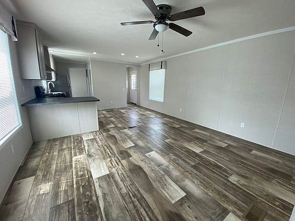 3rd image of 204 Monterey Dr