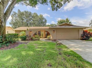 2847 Oak Tree Ln, Palm Harbor, FL 34684