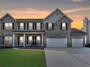 70 N Hillview Dr, Saint Peters, MO 63376