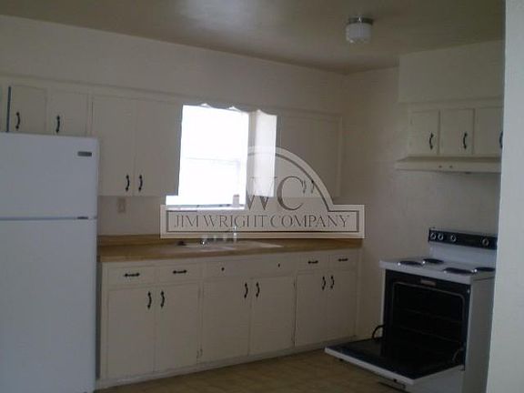 5th image of 2310 Terrace Dr