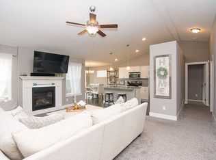 2005 Shady Grove Rd SW, Cedar Rapids, IA 52404