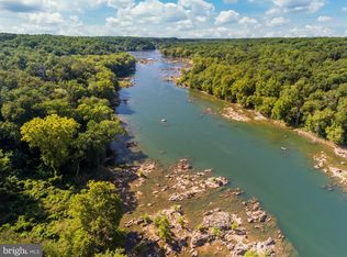 612 Rivercrest Dr, Mc Lean, VA 22101