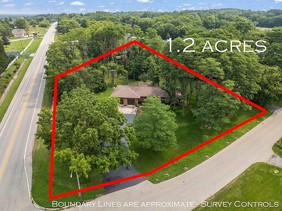 3rd image of 7 Timbercreek Dr