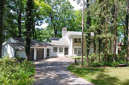 1st image of 2698 Parkridge Dr