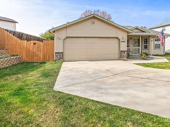 2nd image of 6048 S Tulip Pl