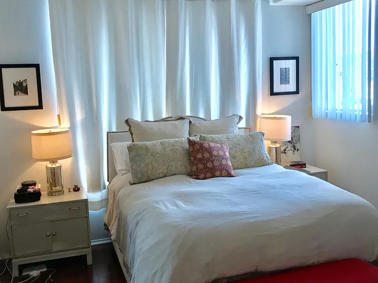 8349 Blackburn Ave #302 — Photo 73